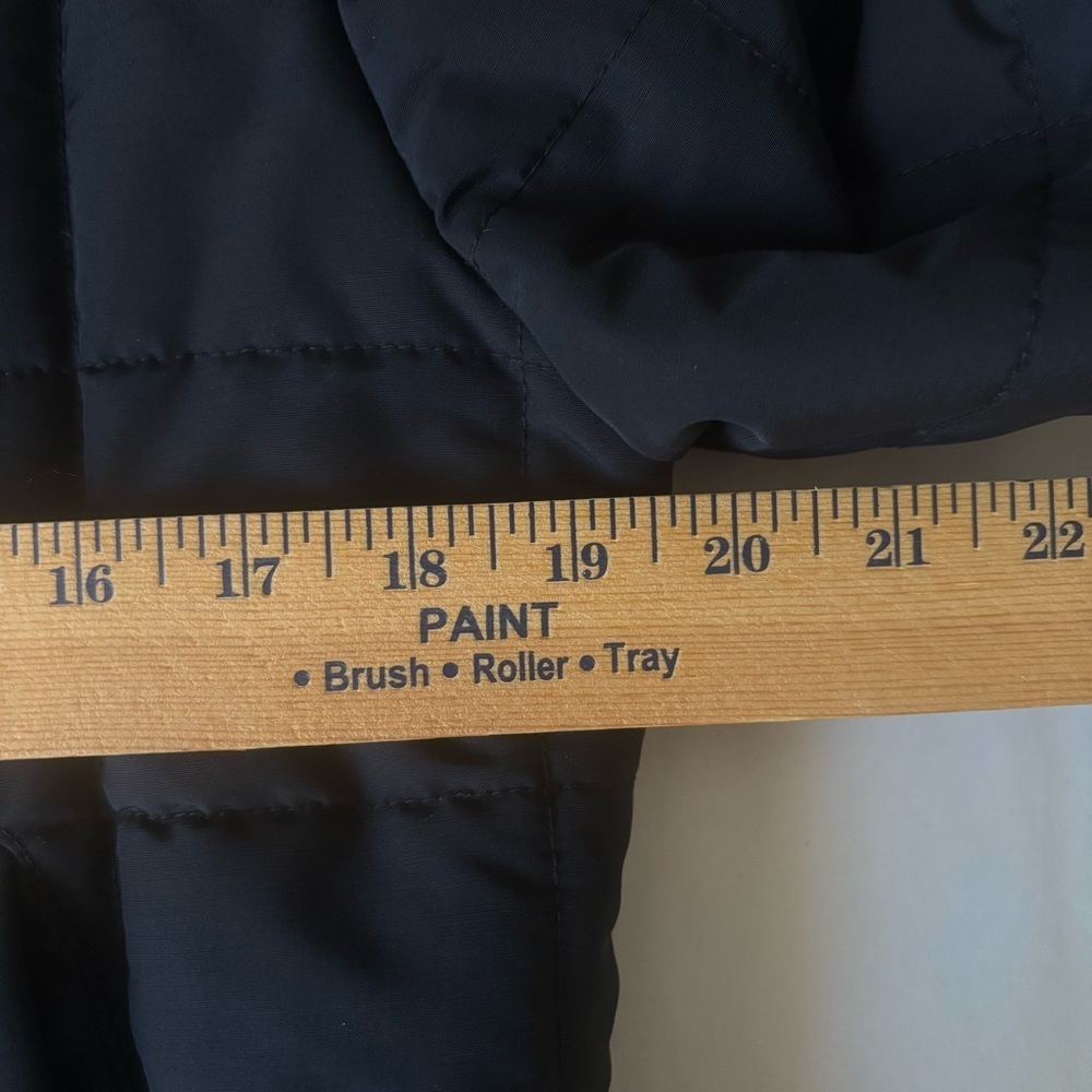 Black Quilted Lightweight Puffer Jacket with Removable Faux Fur Collar Size 8 - Picture 13 of 14